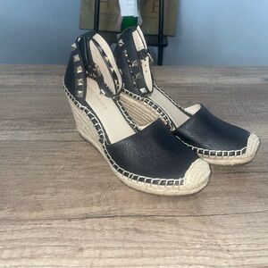 Marc Fisher Sakti Espadrille Woman Sandal Size 5M Black Espadrille Wedge Sandals